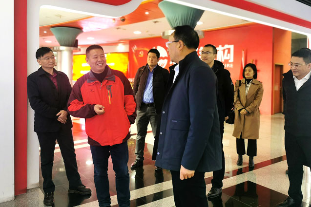 熱烈歡迎南鋼集團(tuán)領(lǐng)導(dǎo)到鴻路鋼構(gòu)考察交流